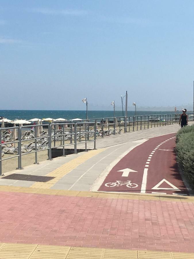 Larnaca Beach Apartment 44 Exteriér fotografie