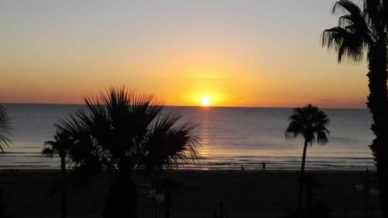 Larnaca Beach Apartment 44 Exteriér fotografie